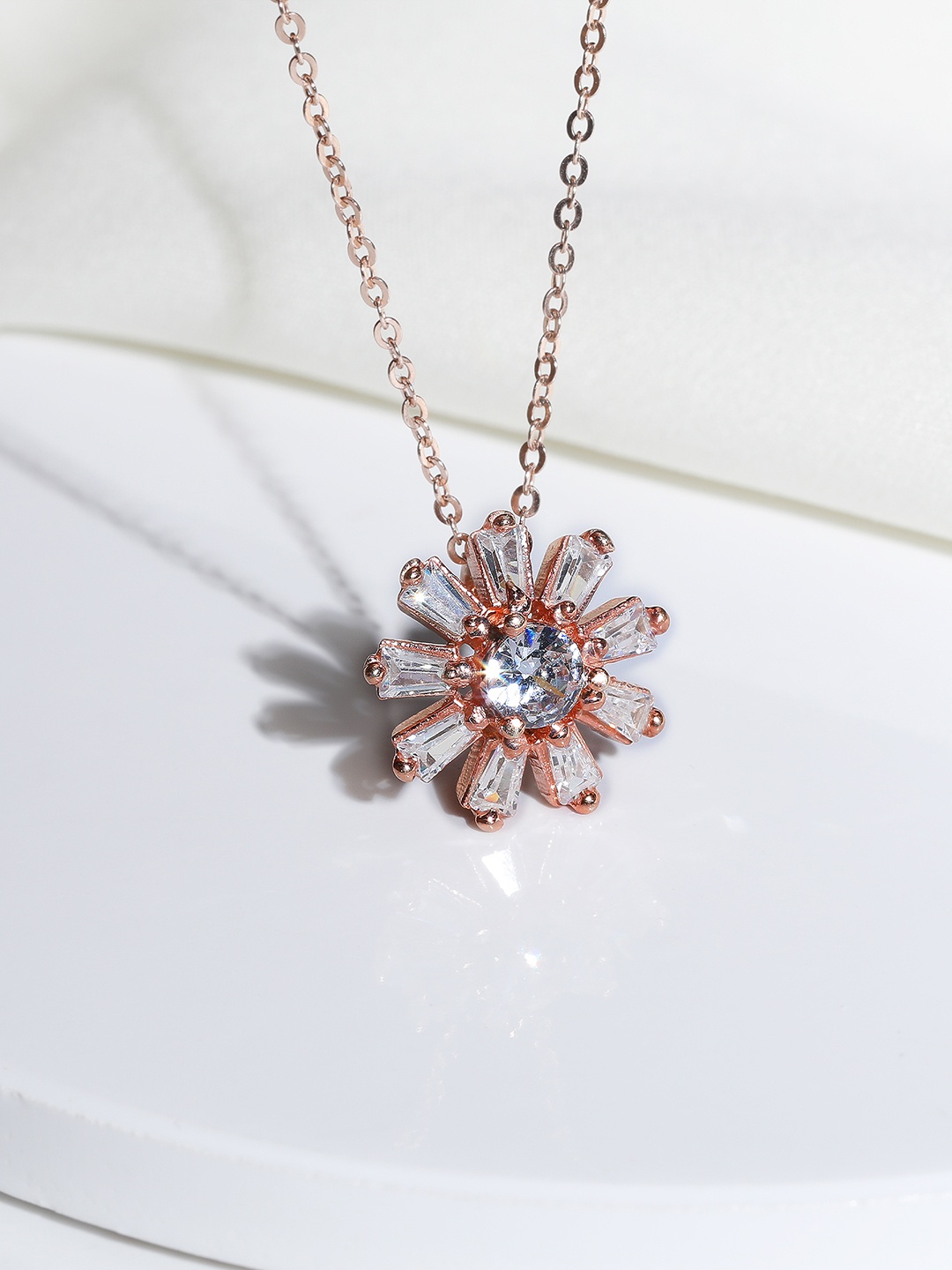 

GIVA 925 Silver Rose Gold Baguette Flower Pendant with Link Chain