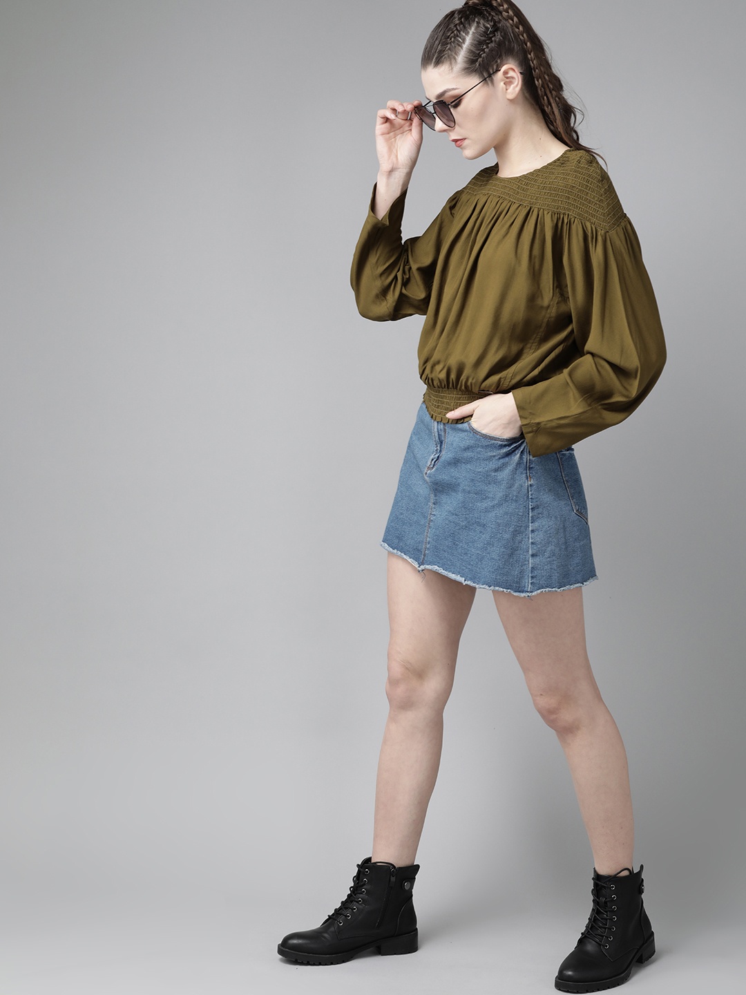 

The Roadster Lifestyle Co Women Ecovero Olive Green Puff Sleeves Smocked Solid Blouson Top