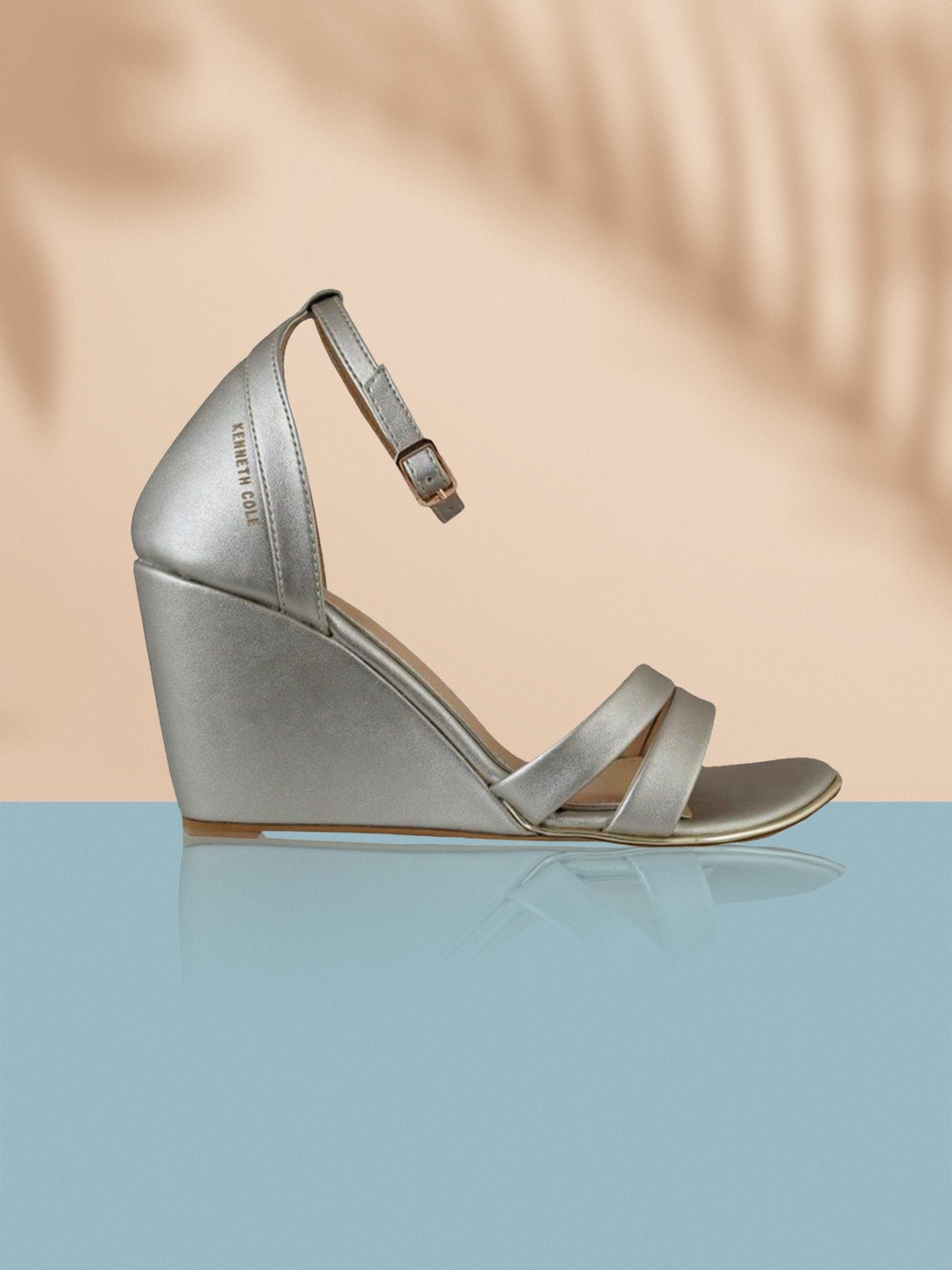 

Kenneth Cole Women Gold-Toned Solid Sandals