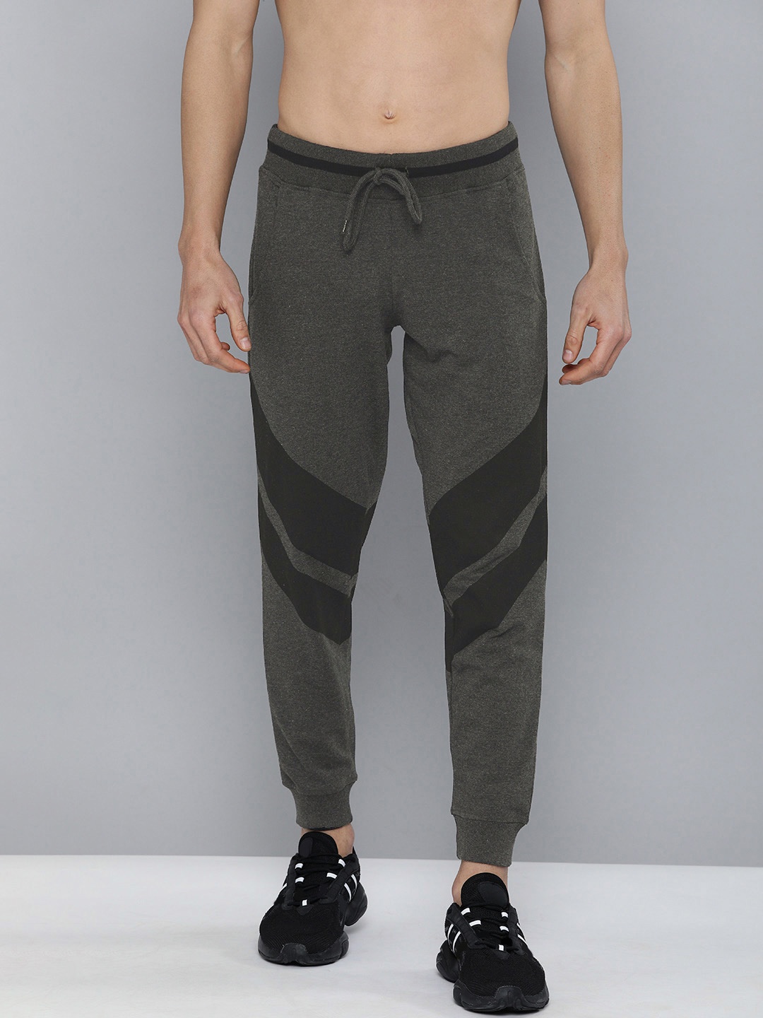 

HERE&NOW Men Charcoal Grey & Black Striped Joggers