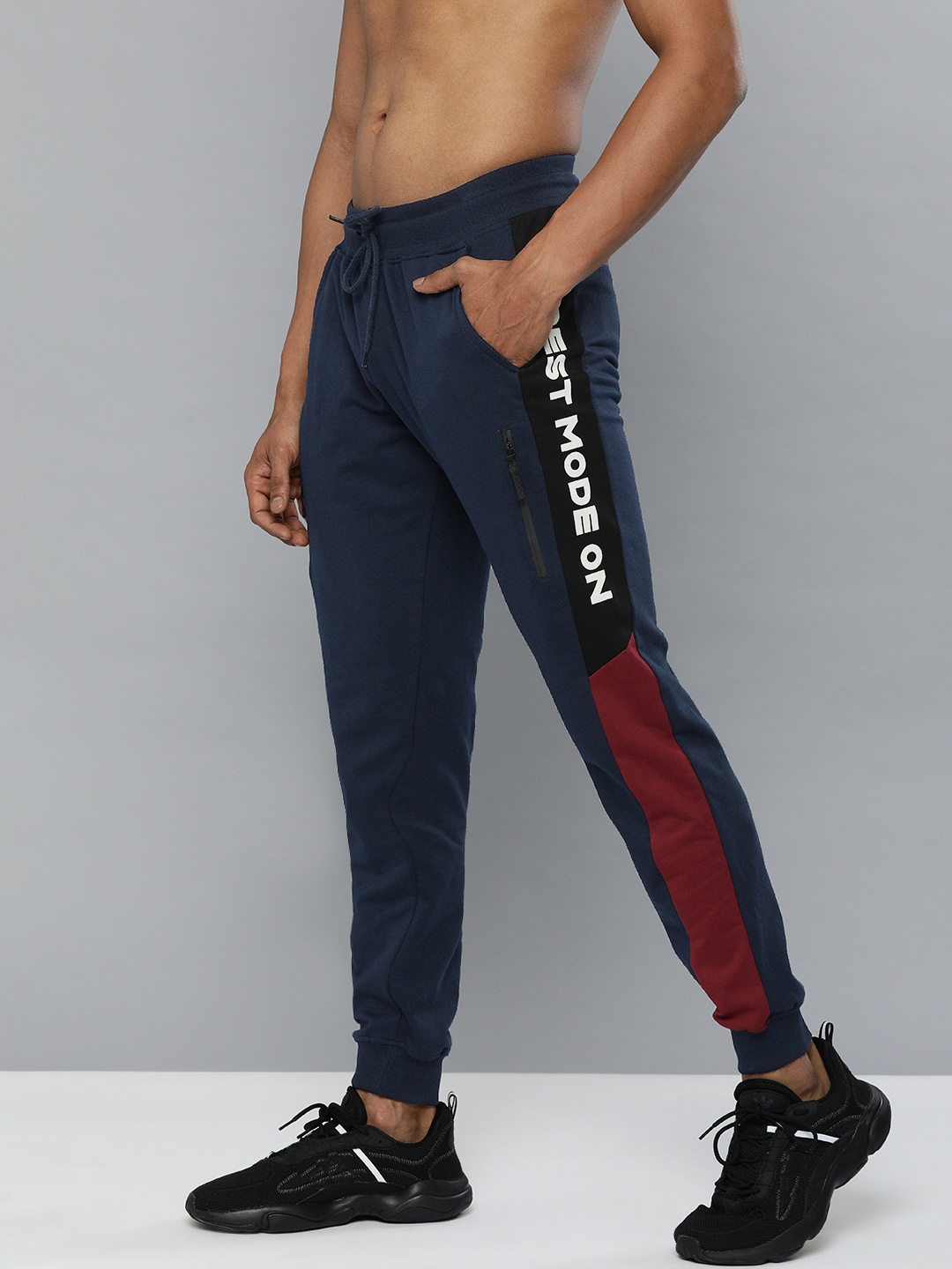 

HERE&NOW Men Navy Blue & Maroon Printed Joggers