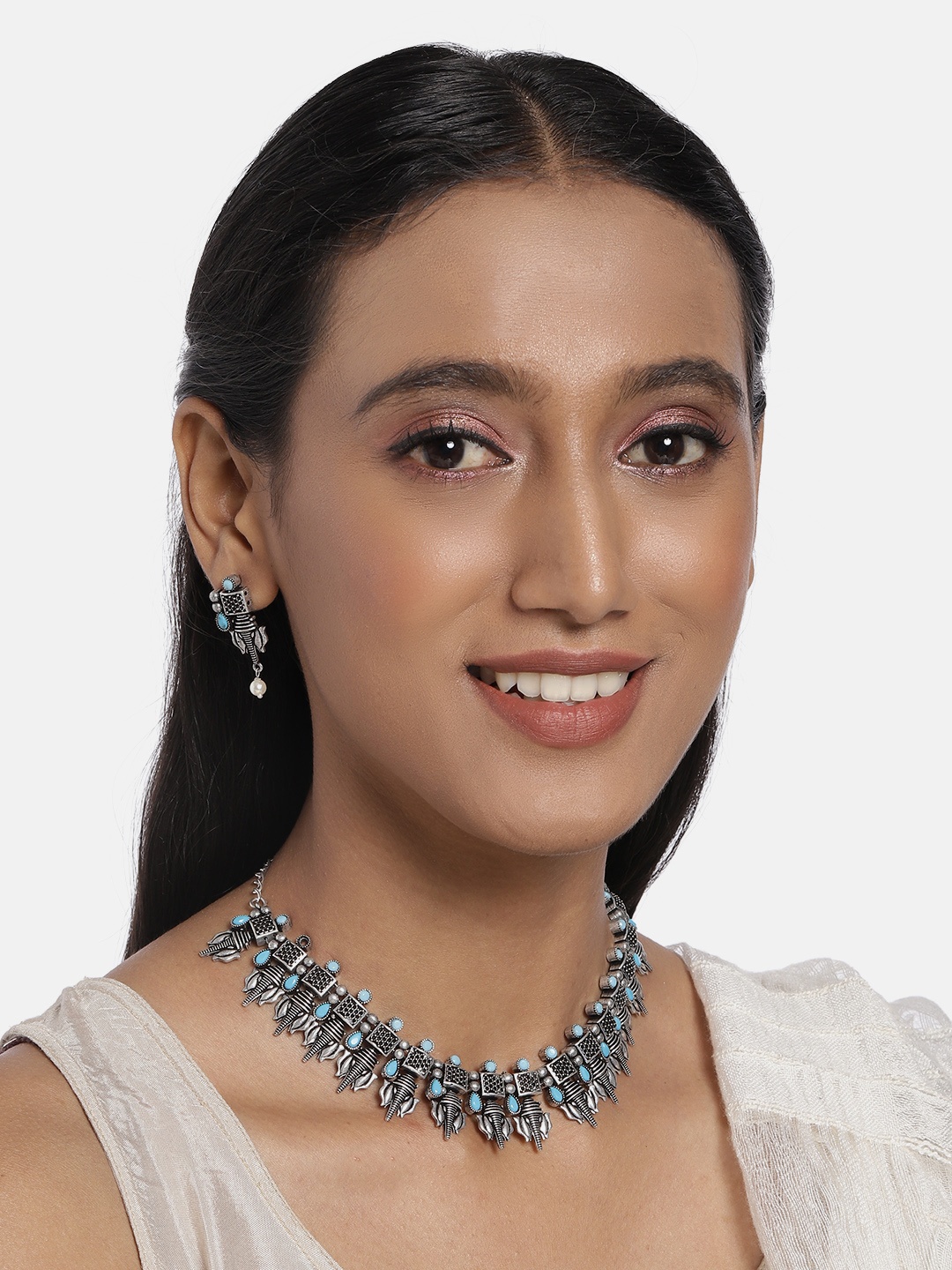 

AccessHer Blue Silver-Plated Oxidised Beaded Choker Jewellery Set
