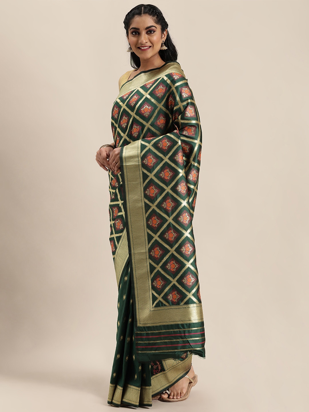

Mitera Green & Gold-Coloured Woven Design Kanjeevaram Saree