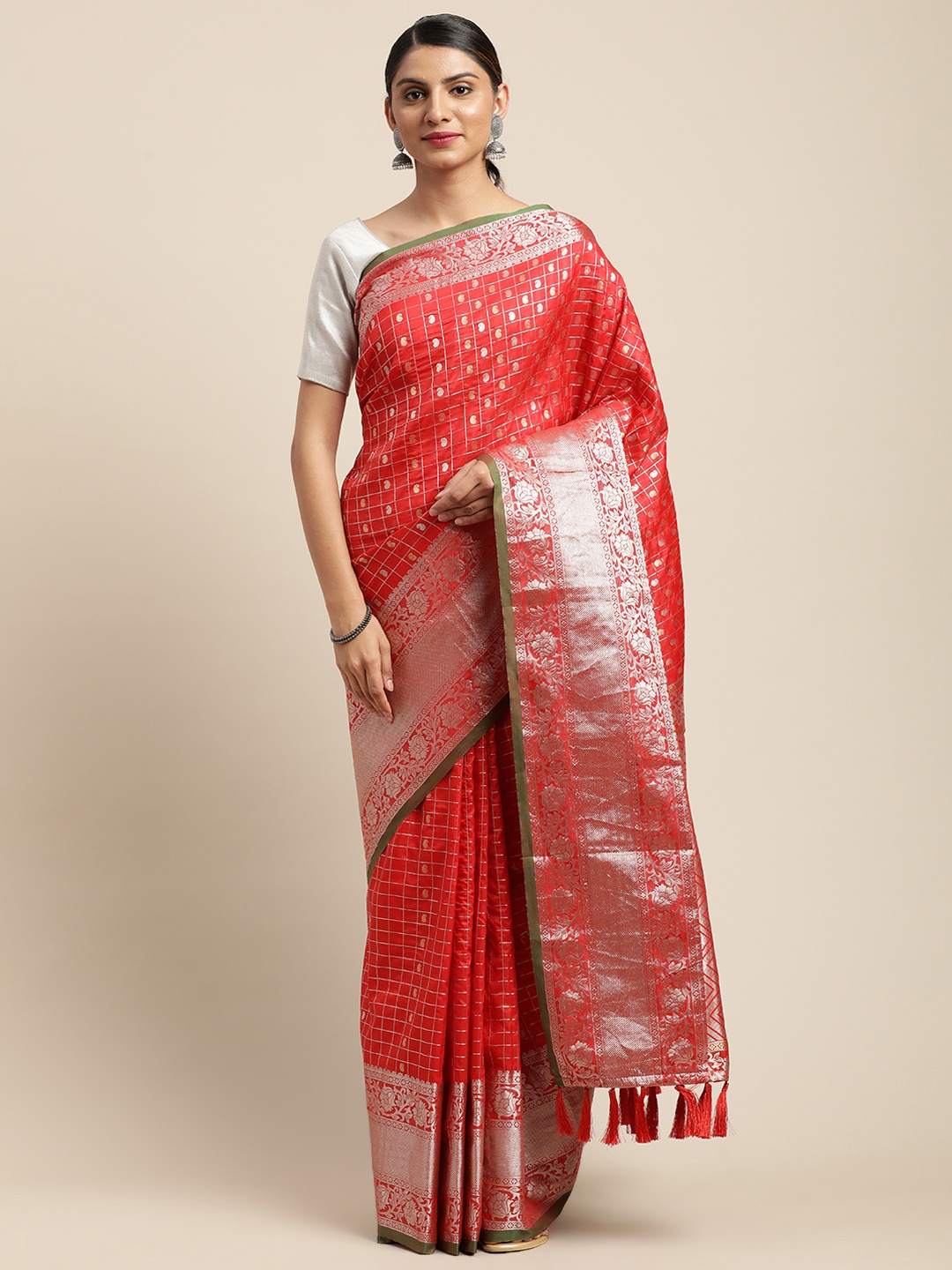 

VASTRANAND Red & Silver-Toned Woven Design Banarasi Saree