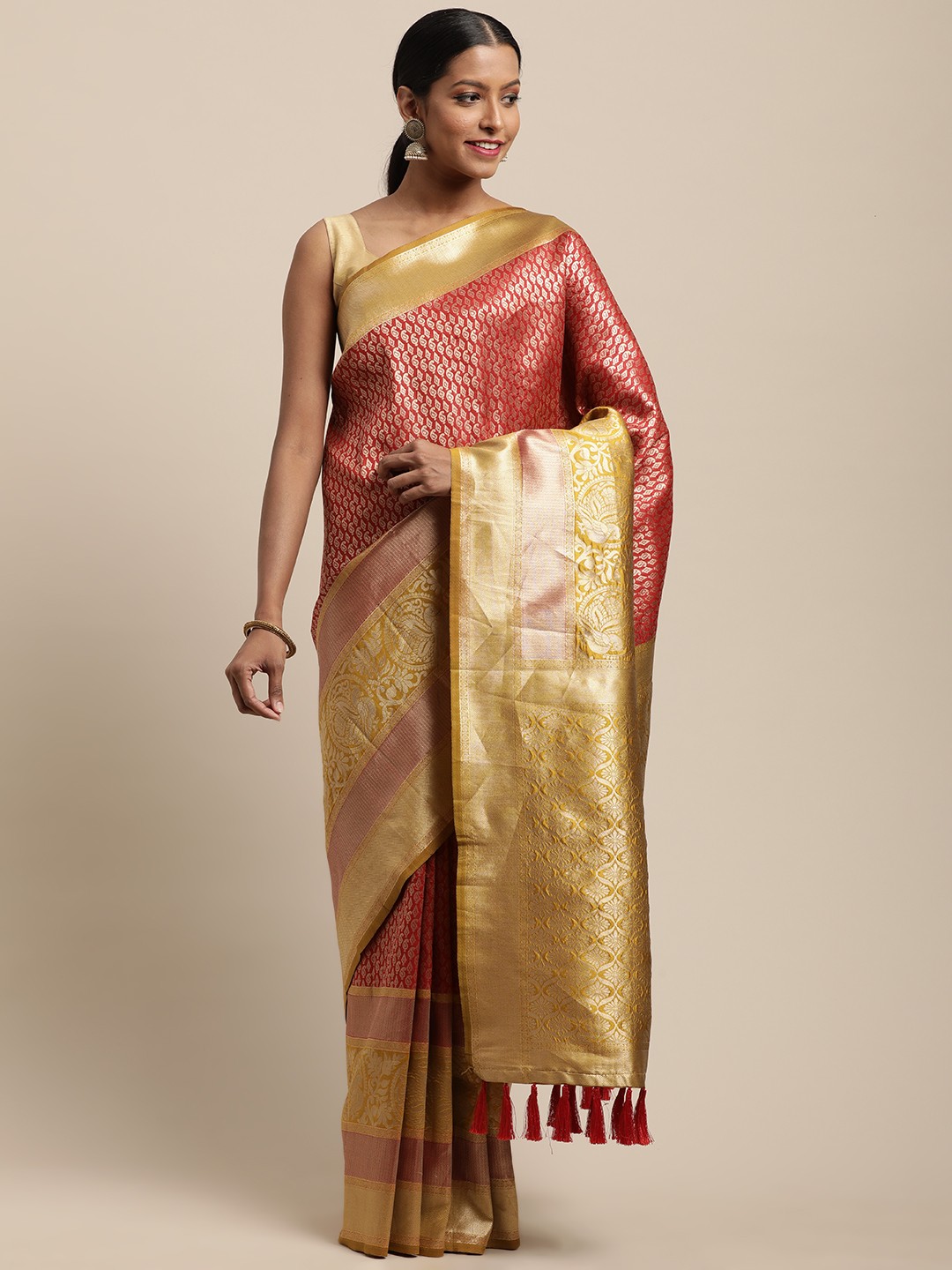 

VASTRANAND Red & Gold-Toned Silk Blend Woven Design Banarasi Saree