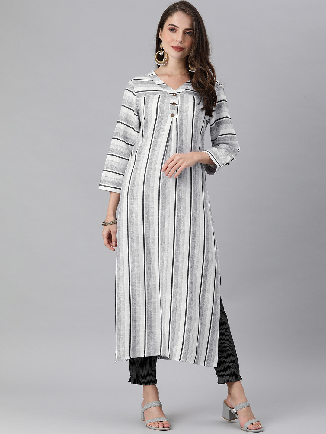 

KSUT Women White & Black Striped V-Neck Roll-Up Sleeves Pleated Detail Straight Kurta