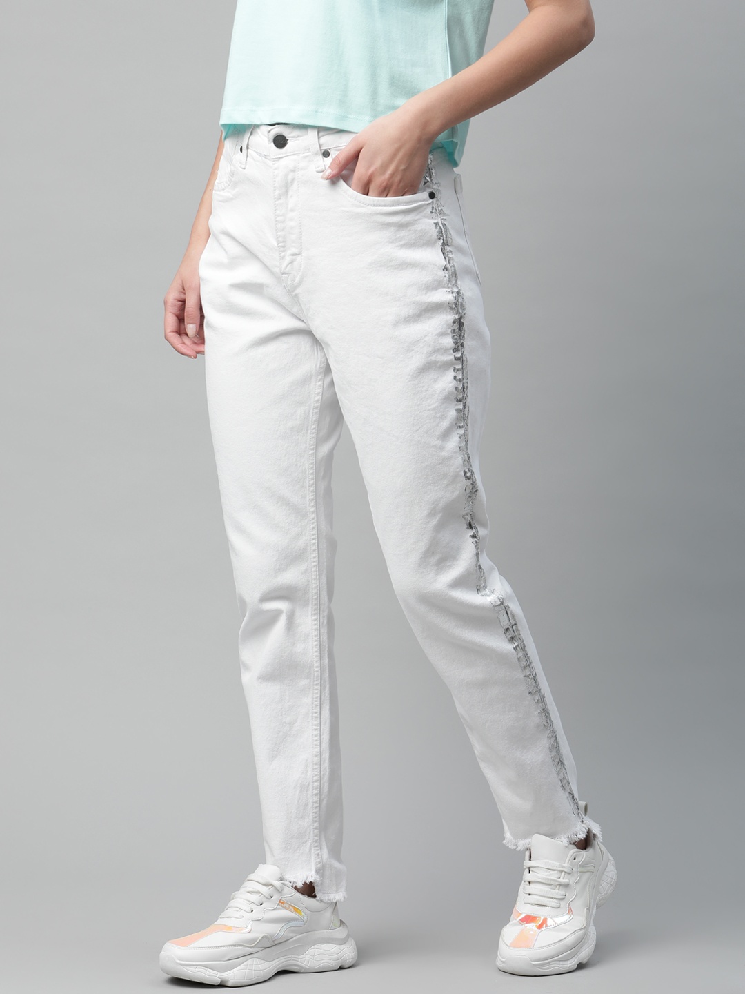 

Mast & Harbour Women White Boyfriend Fit Printed Stretchable Jeans