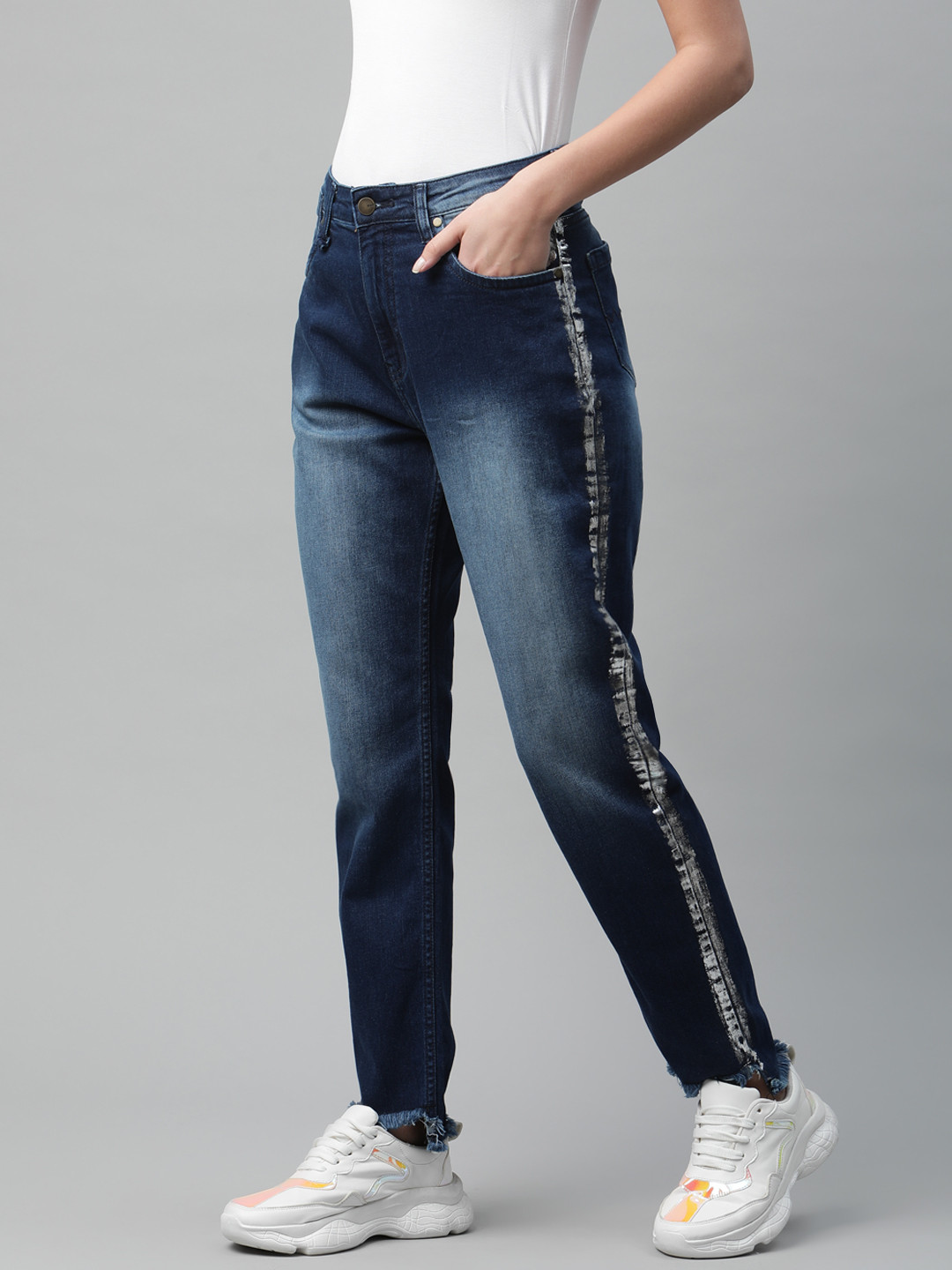 

Mast & Harbour Women Navy Blue Boyfriend Fit Light Fade Printed Stretchable Jeans