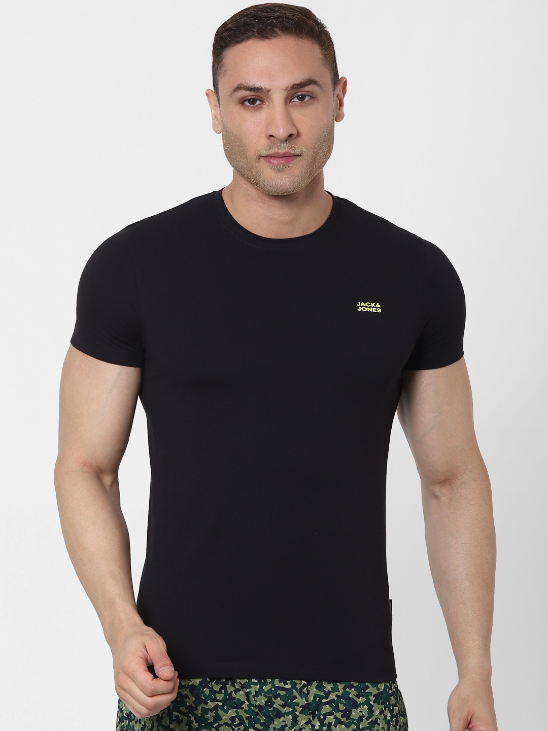 

Jack & Jones Men Black Solid Round Neck Lounge T-shirt