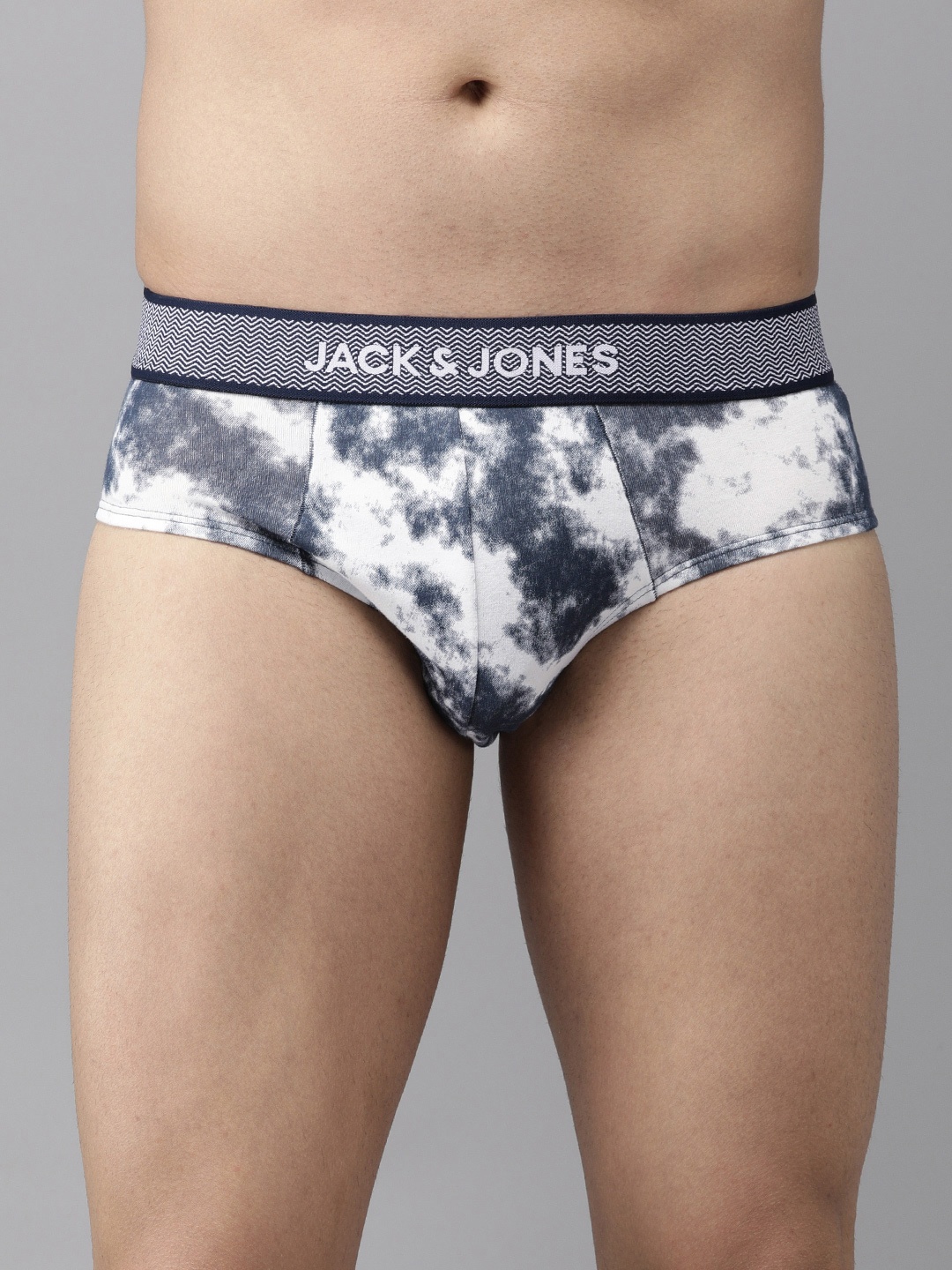 

Jack & Jones Men's Navy Blue and White Printed Briefs 2292125001