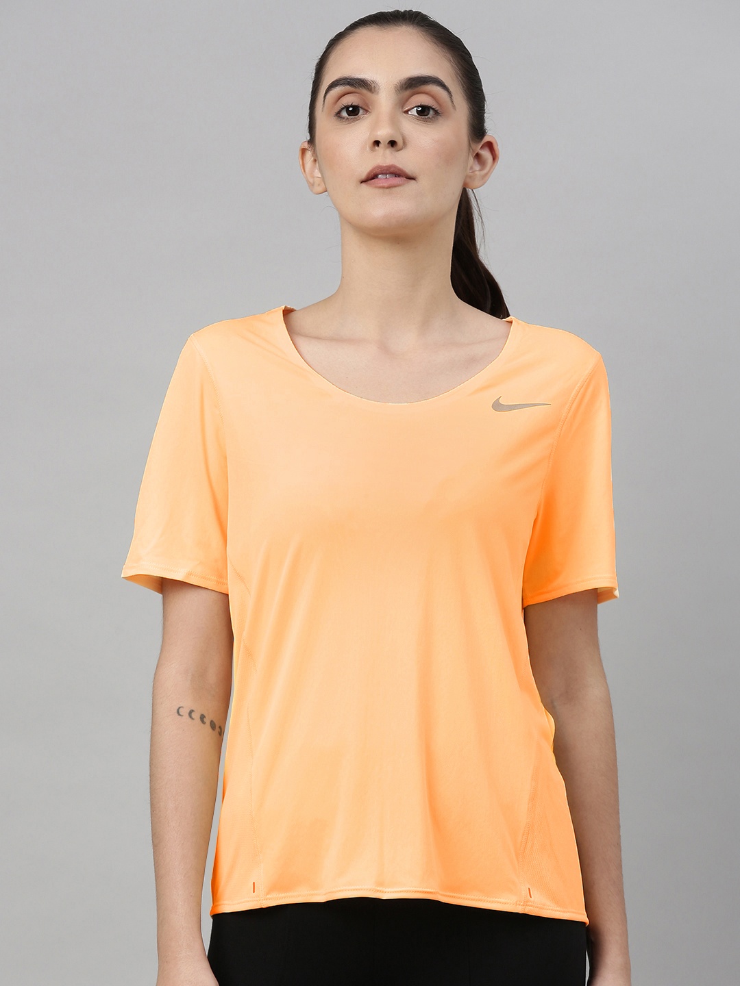 

Nike Women Coral Solid Top