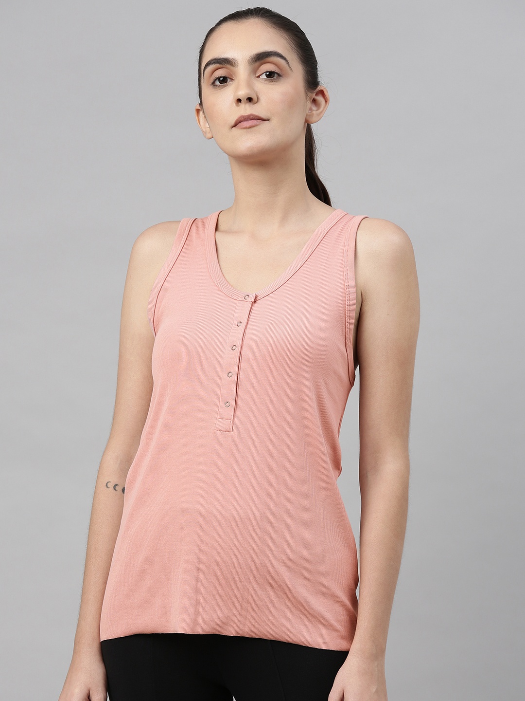 

Nike Women Pink Solid Top