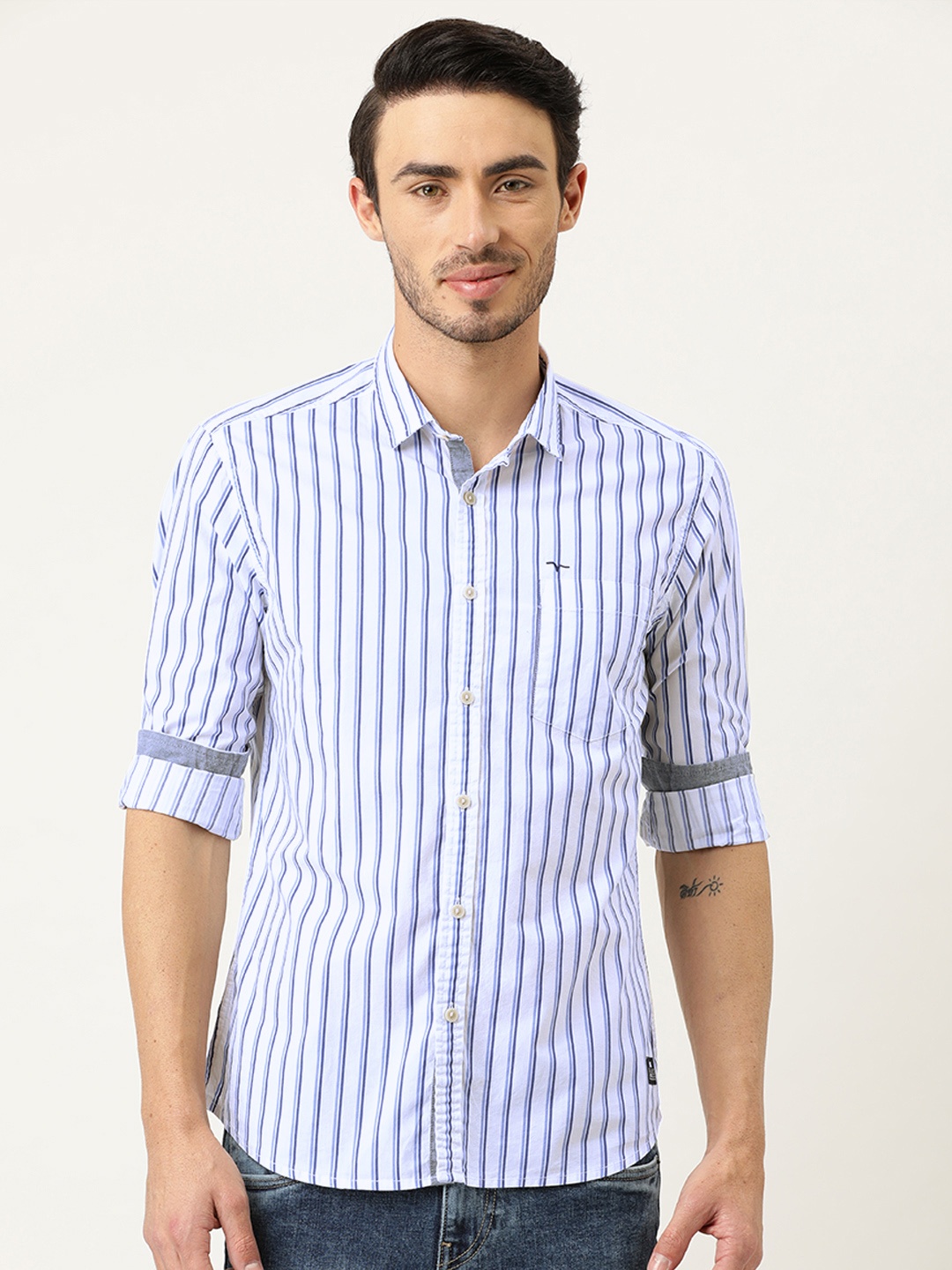 

Flying Machine Men Navy Blue & White Slim Fit Striped Casual Shirt