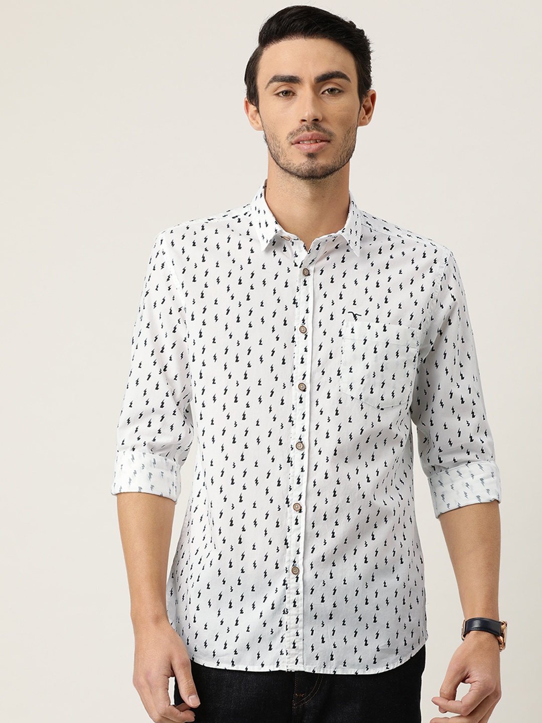 

Flying Machine Men White & Black Slim Fit Printed Casual Shirt