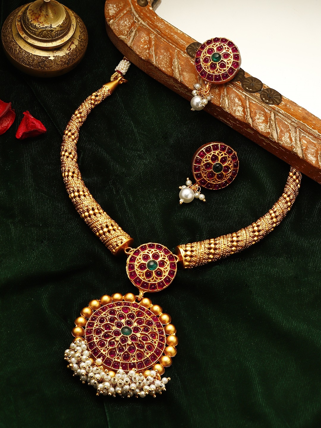 

Rubans Gold-Plated Pink & White Stone-Studded Beaded Jewellery Set