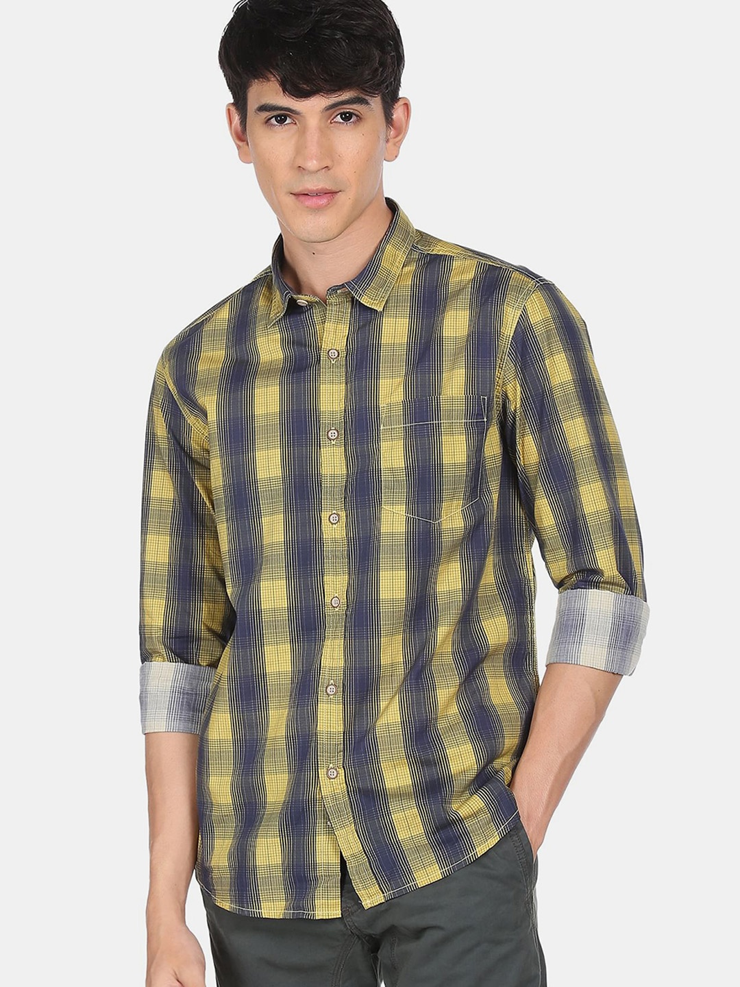 

Flying Machine Men Yellow & Navy Blue Regular Fit Checked Casual Shirt