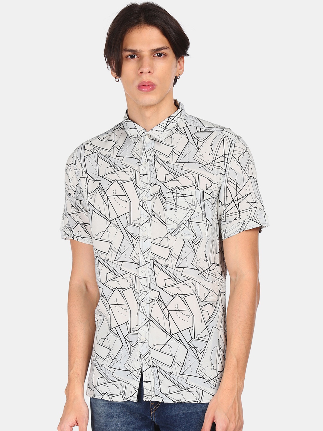 

Flying Machine Men White Regular Fit Printed Casual Shirt