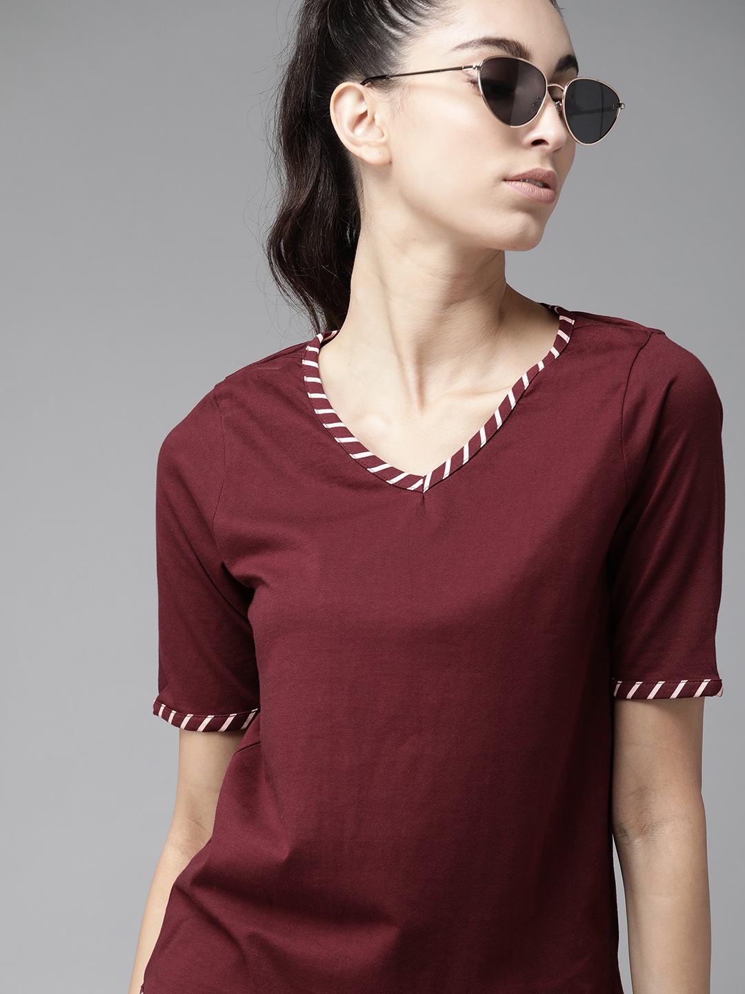 

The Roadster Lifestyle Co Women Burgundy V-Neck Pure Cotton T-shirt with Contrast Taping Detail