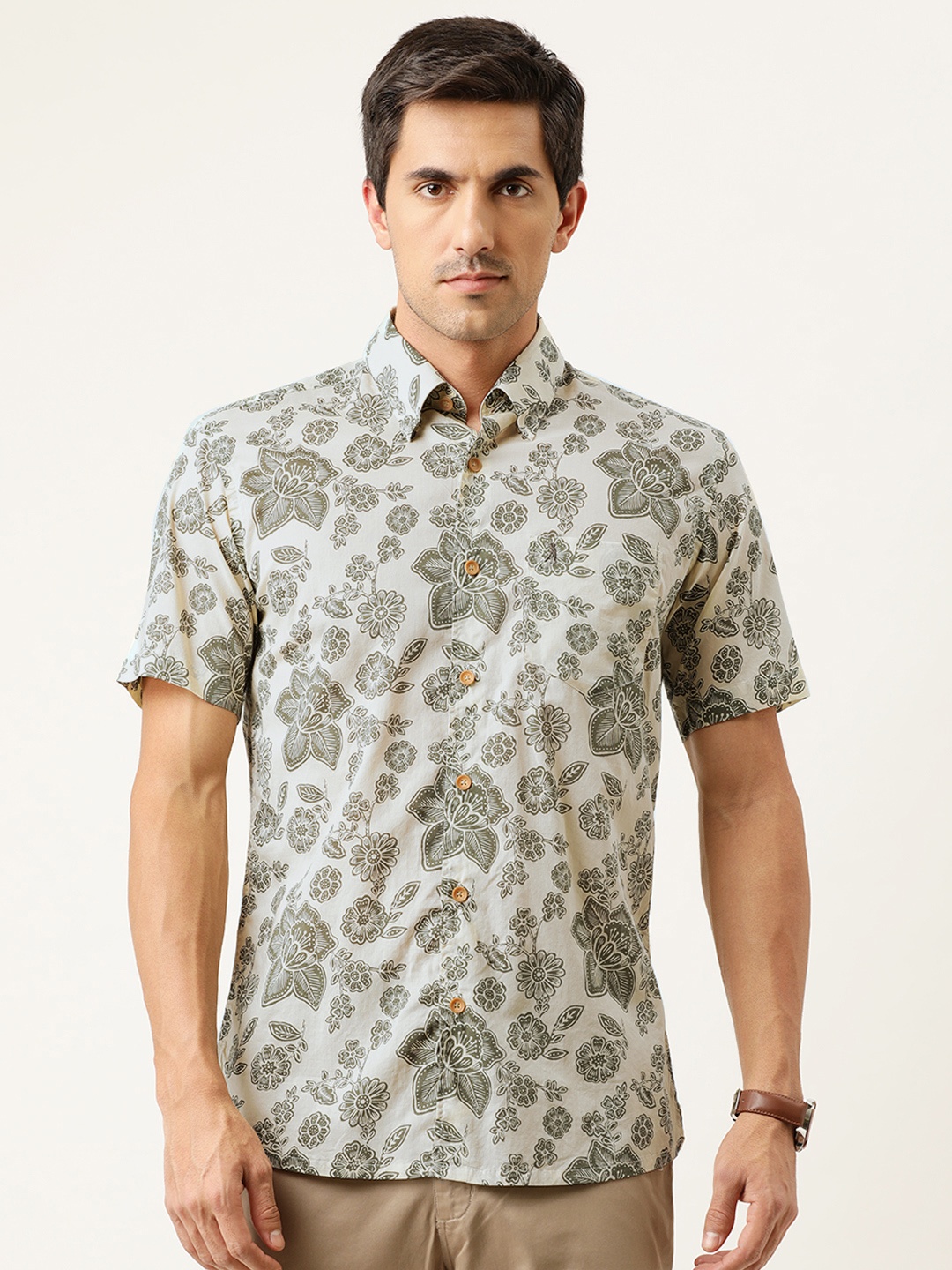 

Burnt Umber Men Off-White & Grey Regular Fit Floral Printed Casual Shirt