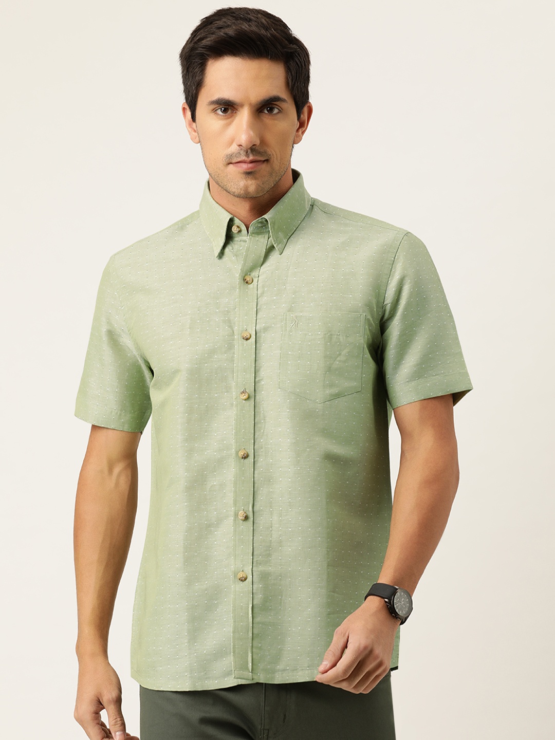 

Burnt Umber Men Green & White Regular Fit Printed Casual Shirt