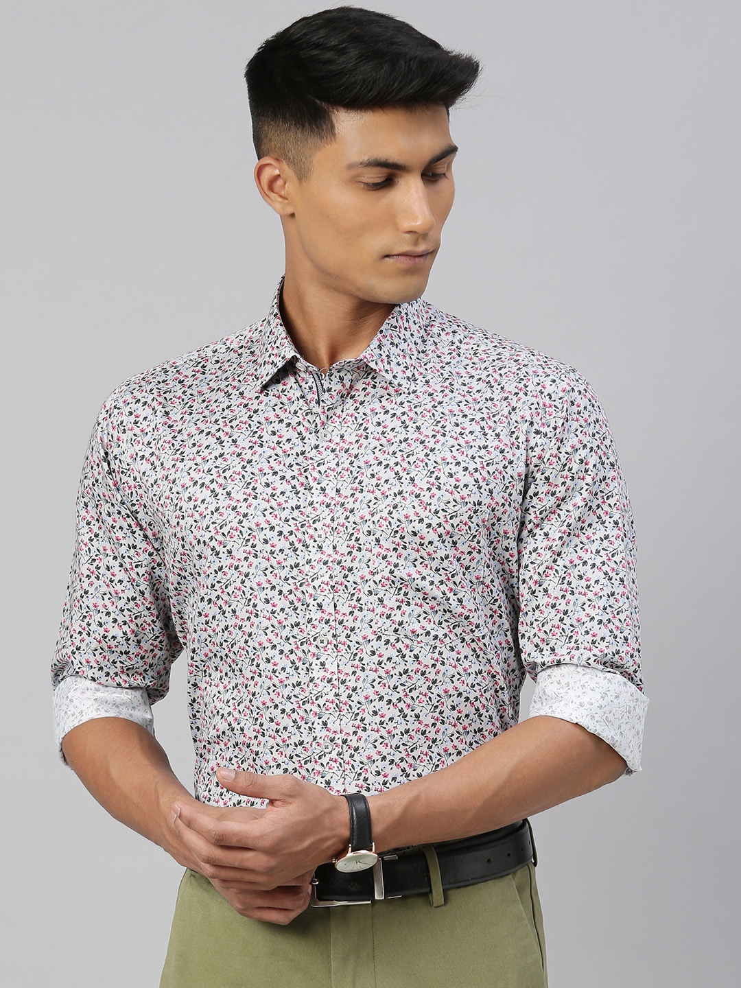 

Van Heusen Men Grey & Pink Custom Fit Printed Party Shirt
