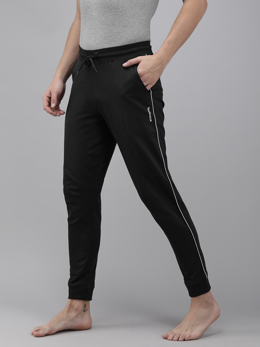 

Van Heusen Men Black Pure Cotton Solid Lounge Joggers
