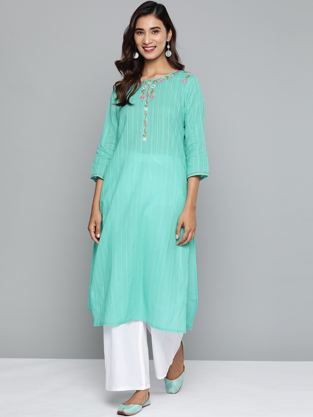 

HERE&NOW Women Sea Green & White Embroidered Pure Cotton Kurta with Solid Palazzos