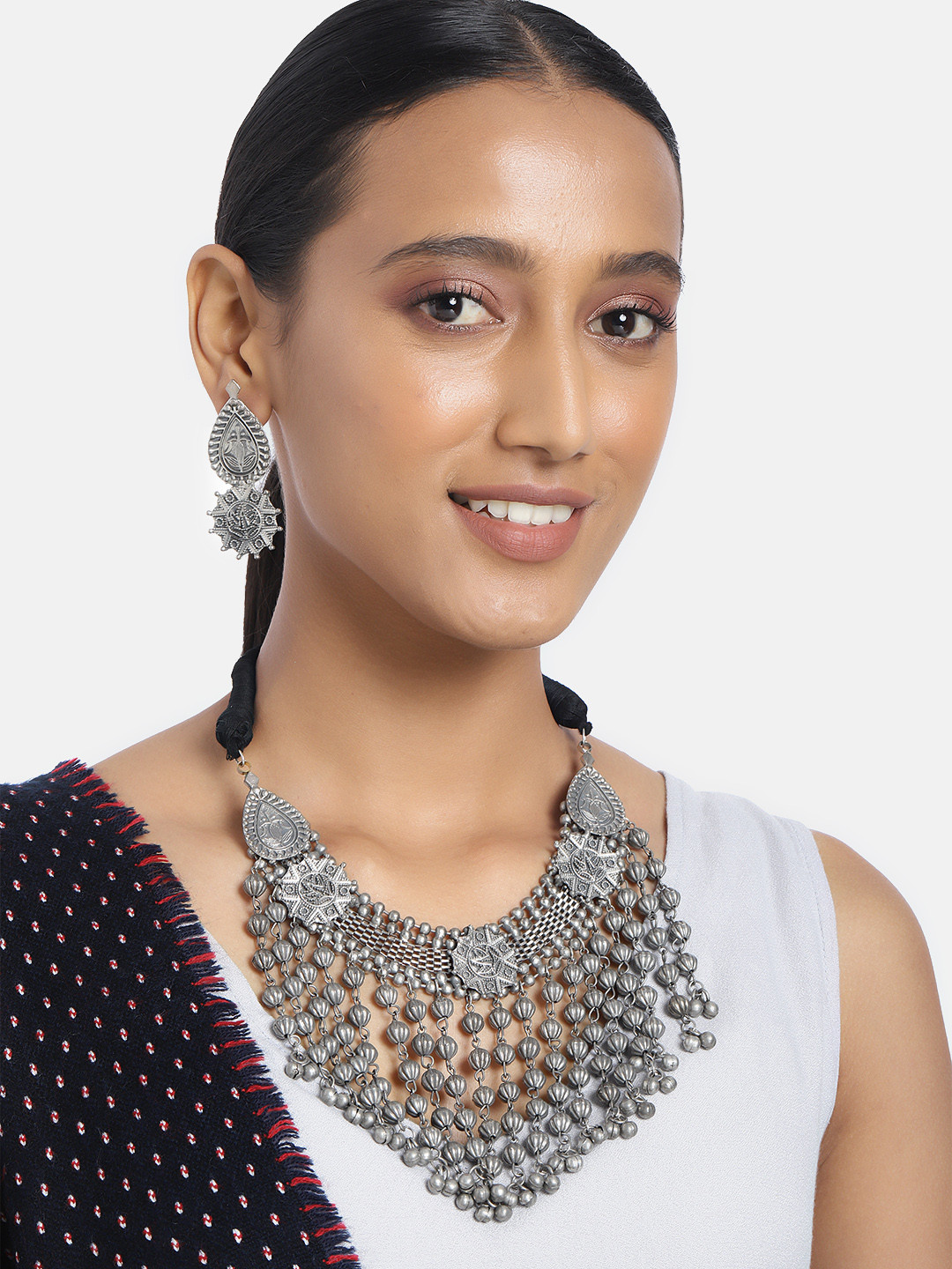 

justpeachy Oxidized Silver-Plated Tasselled Jewellery Set