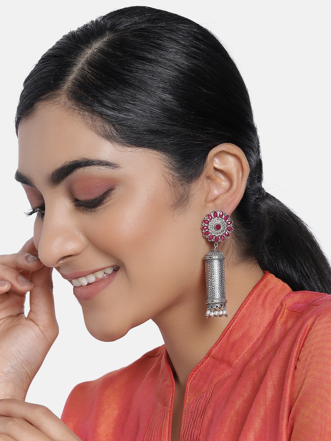 

justpeachy Maroon Silver-Plated Oxidised Geometric Drop Earrings