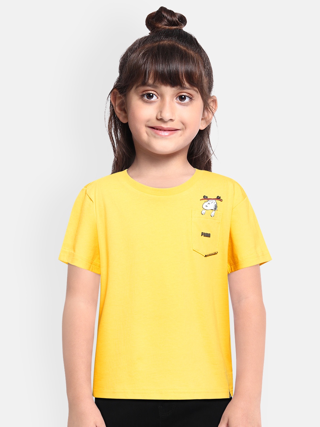 

Puma Girls Yellow Solid X PEANUTS Round Neck T-shirt