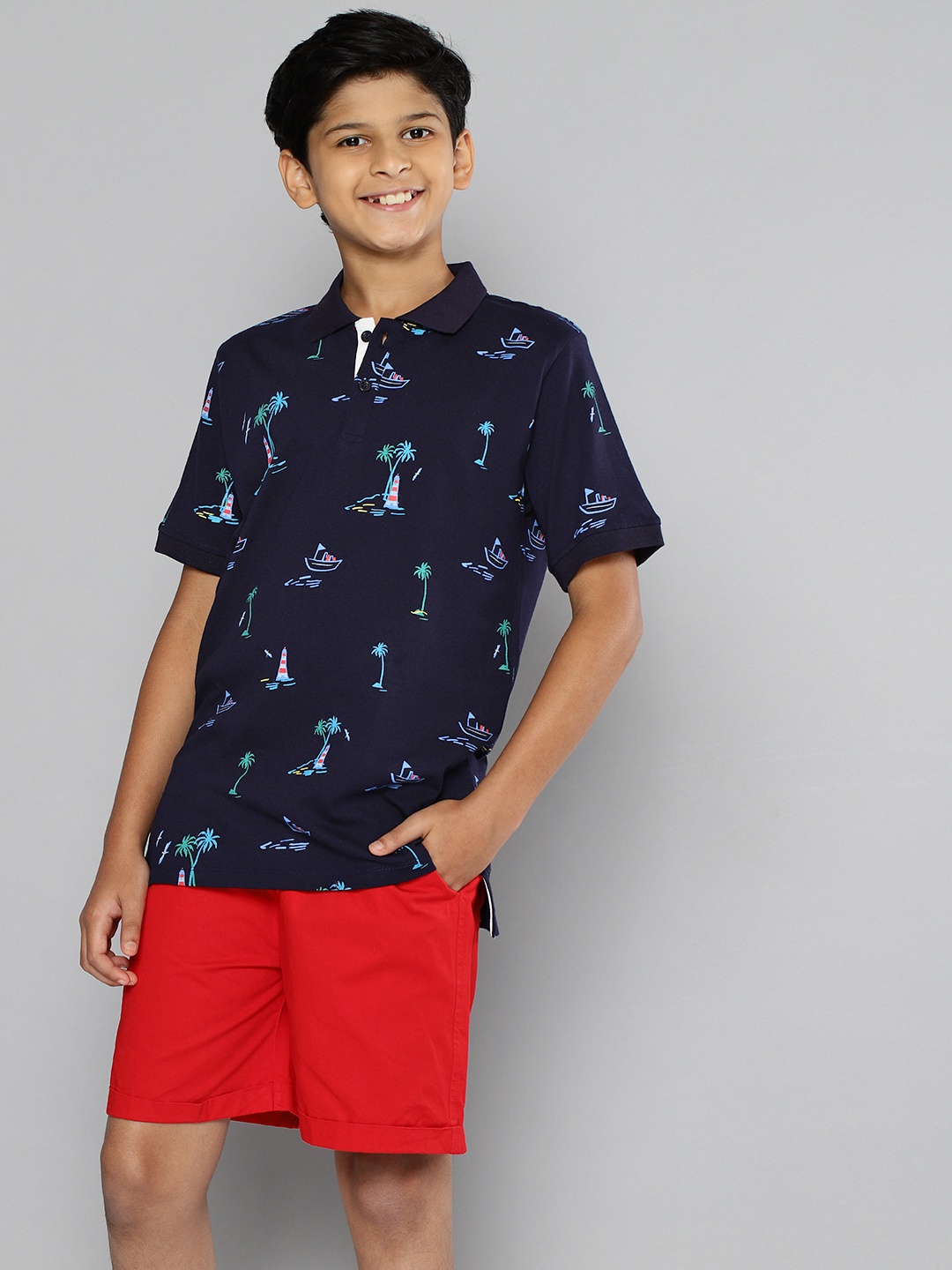 

YK Boys Navy Blue & Red Printed T-shirt with Shorts