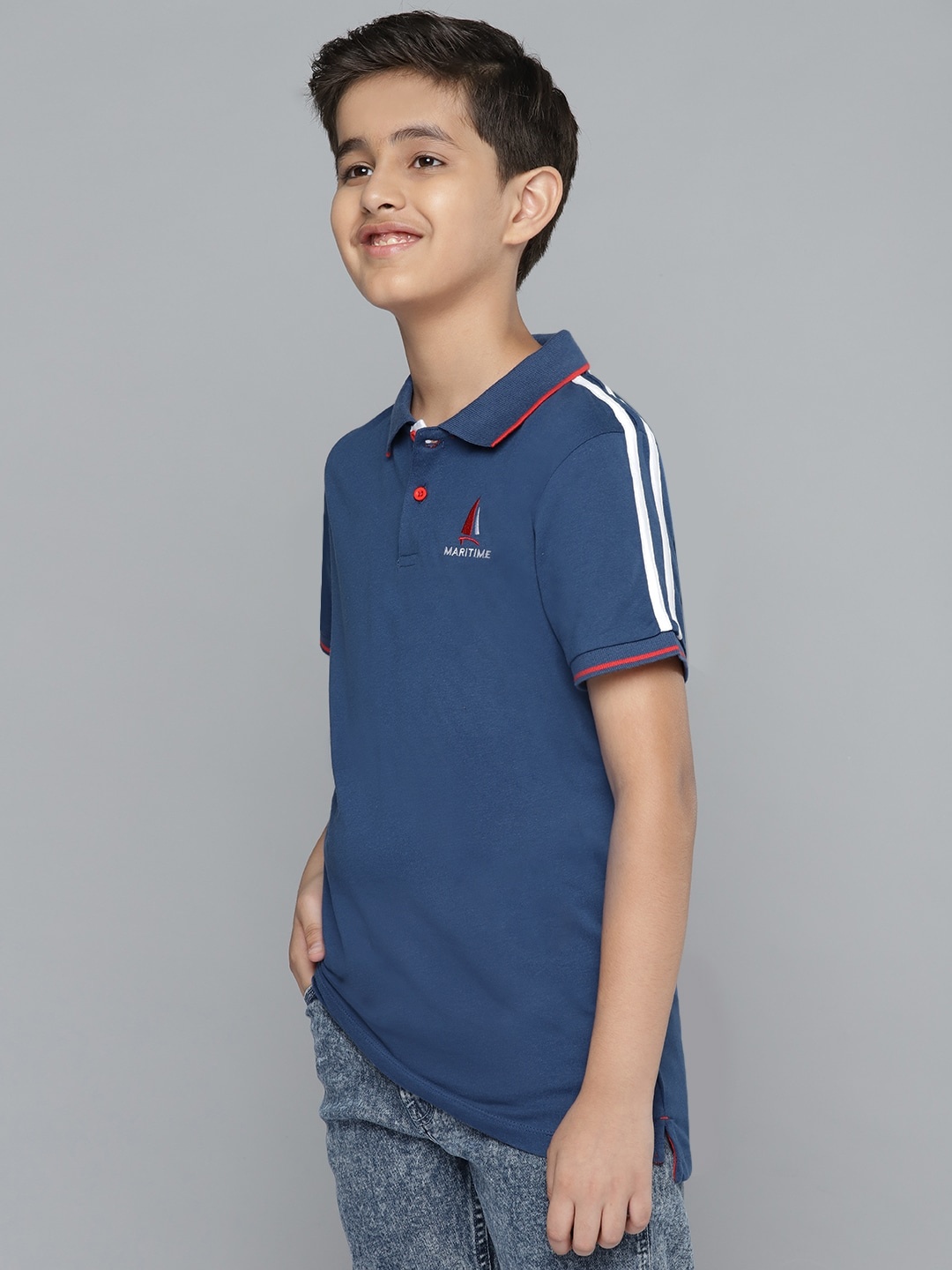

YK Boys Navy Blue Pure Cotton Solid Polo Collar T-shirt