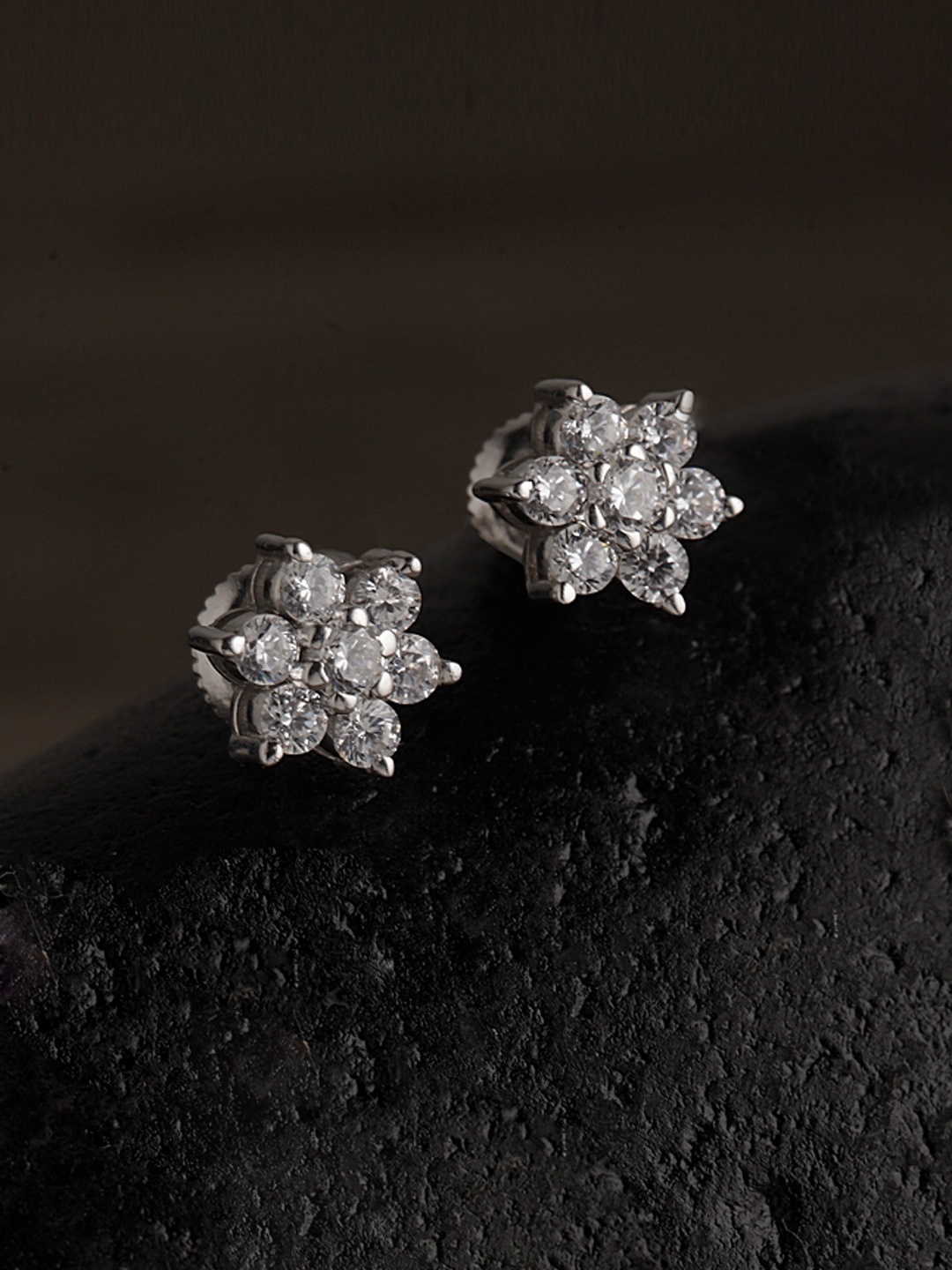 

Clara Silver-Toned Contemporary Studs