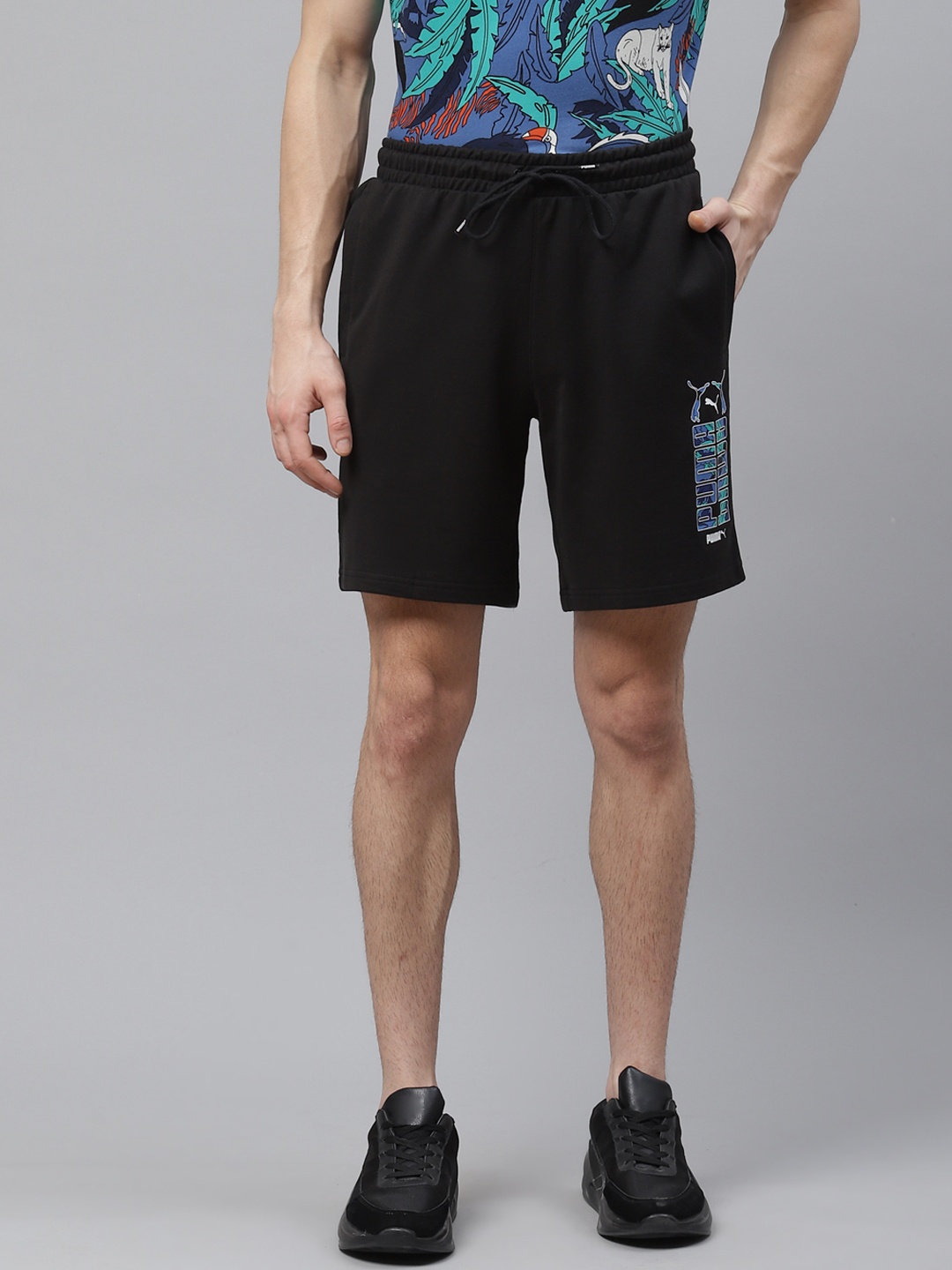 

Puma Men Black Classics Graphics Babyterry 8" Shorts