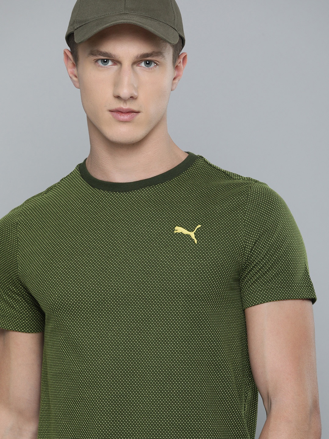

Puma Men Olive Green yellow Slim Fit Self Design Everfresh Round Neck Jacquard Pure Cotton T-shirt
