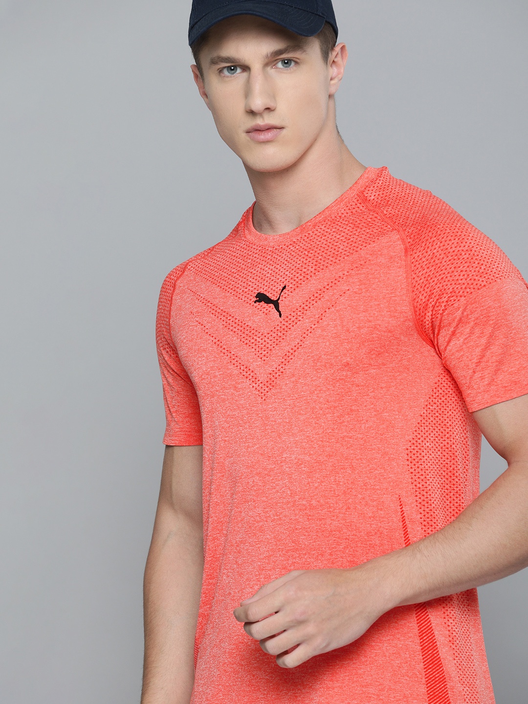 

Puma Men Peach-Coloured Slim Fit Solid dryCELL TRAIN TECH EVOKNIT Training T-shirt