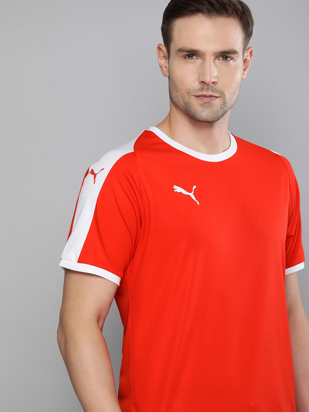 

Puma Men Red Solid Round Neck LIGA Football Jersey Football T-shirt
