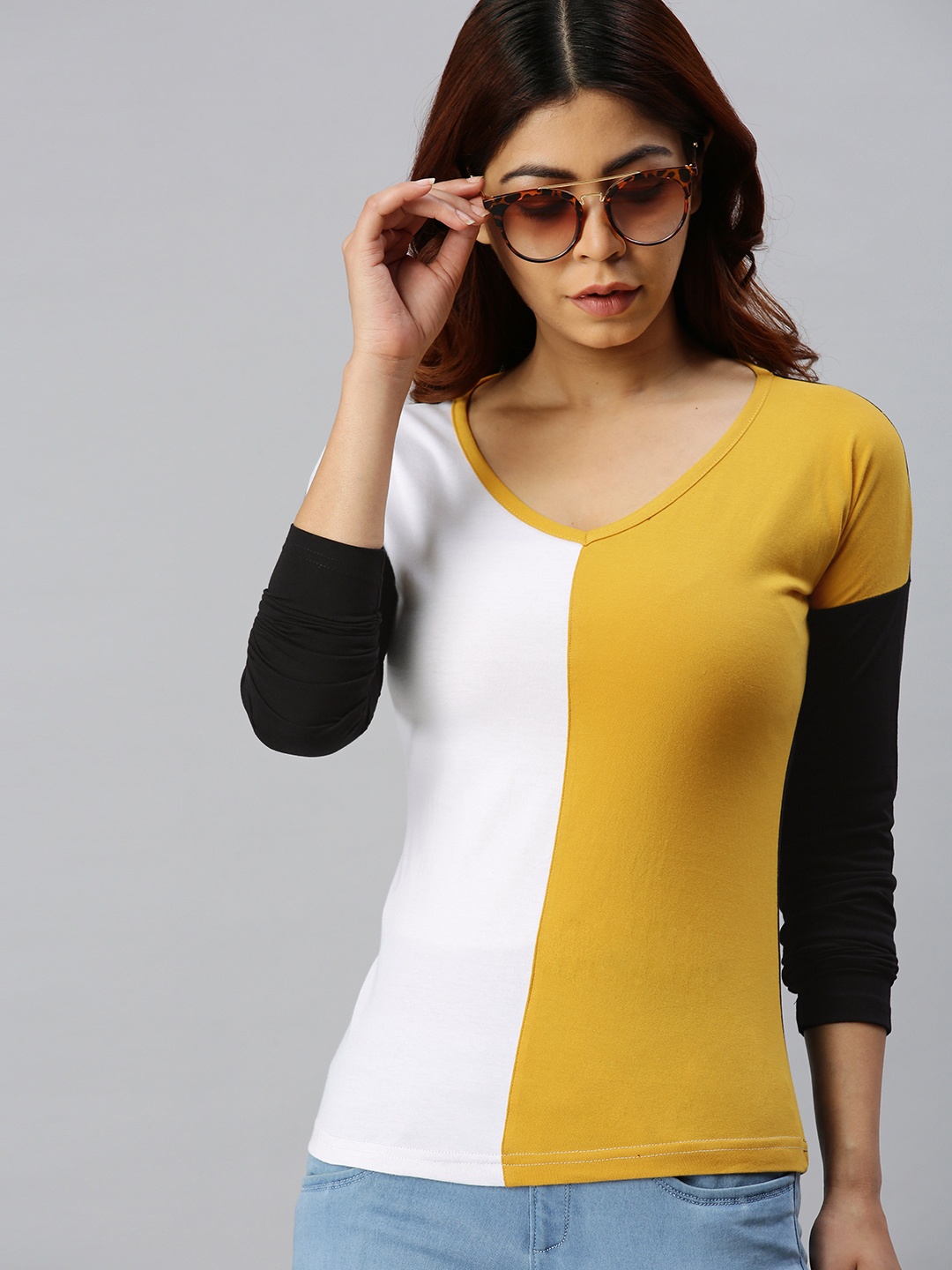 

JUNEBERRY Women Yellow & White Cotton Colourblocked Round Neck T-shirt