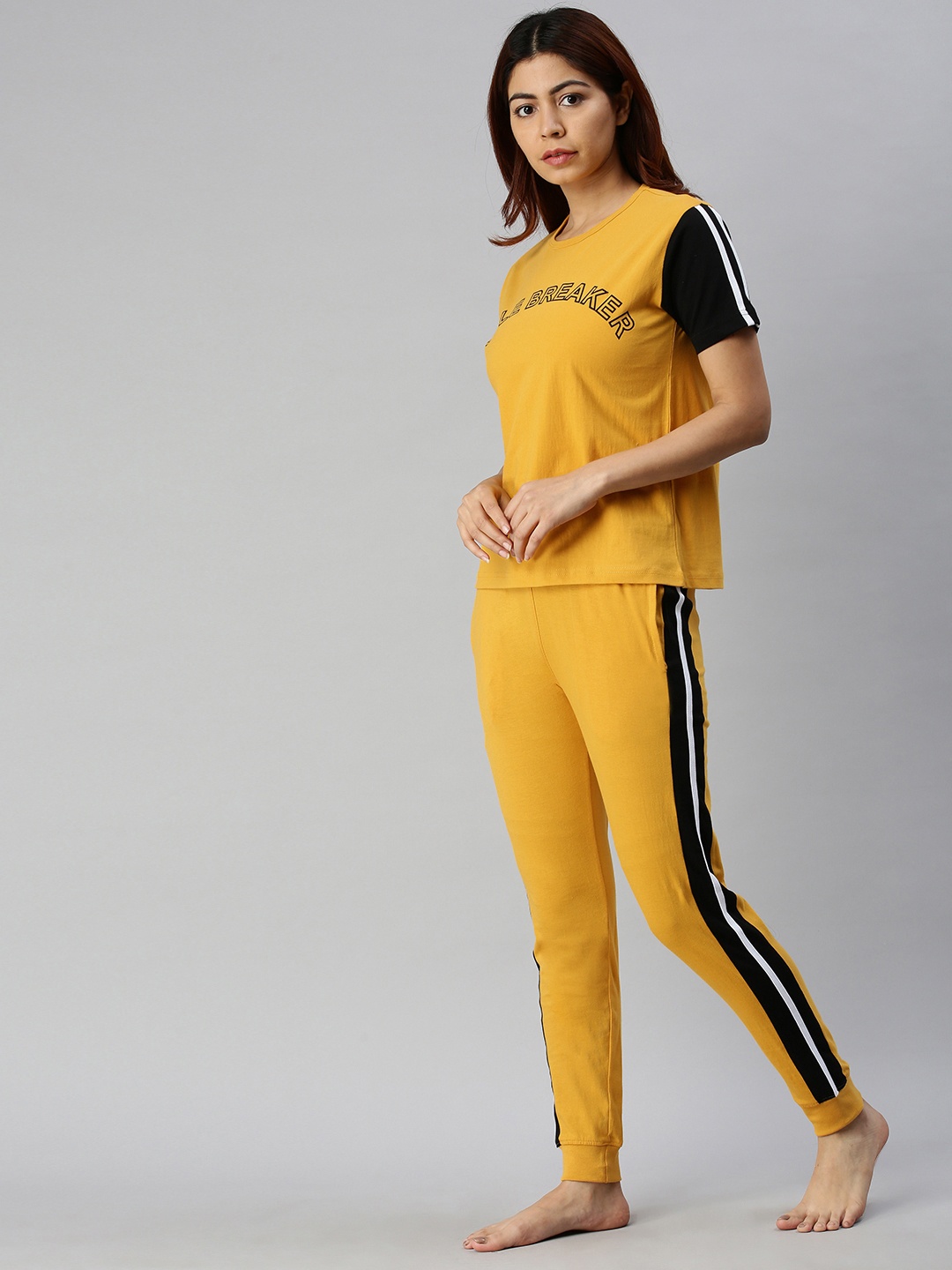 

JUNEBERRY Women Mustard Yellow Printed Night suit