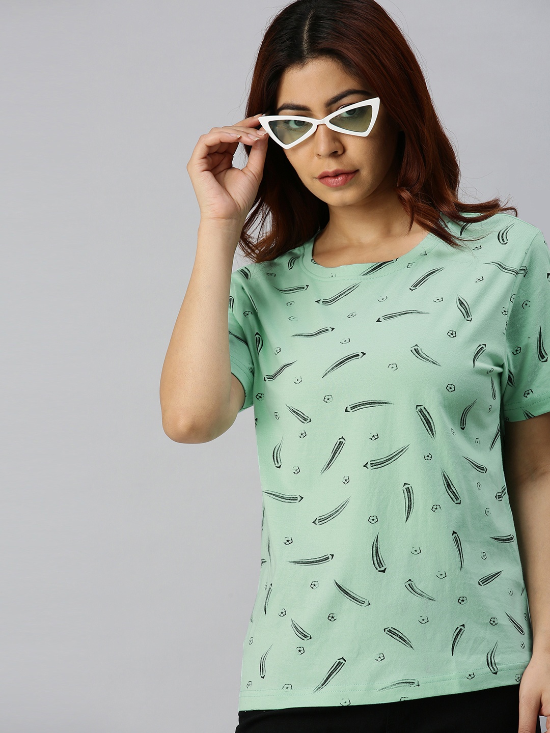 

JUNEBERRY Women Green & Black Cotton Okra Printed Round Neck T-shirt