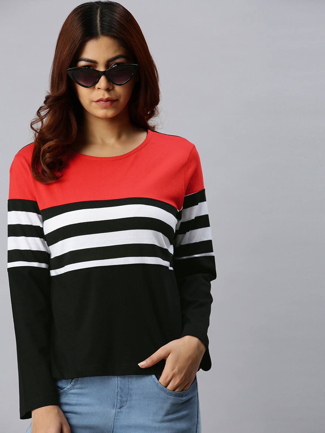

JUNEBERRY Women Red & Black Colourblocked Round Neck Cotton T-shirt with Striped Detail