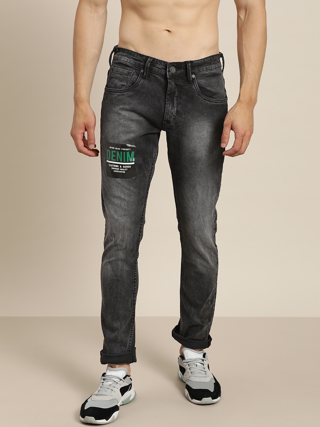

Moda Rapido Men Black Skinny Fit Mid-Rise Clean Look Stretchable Jeans