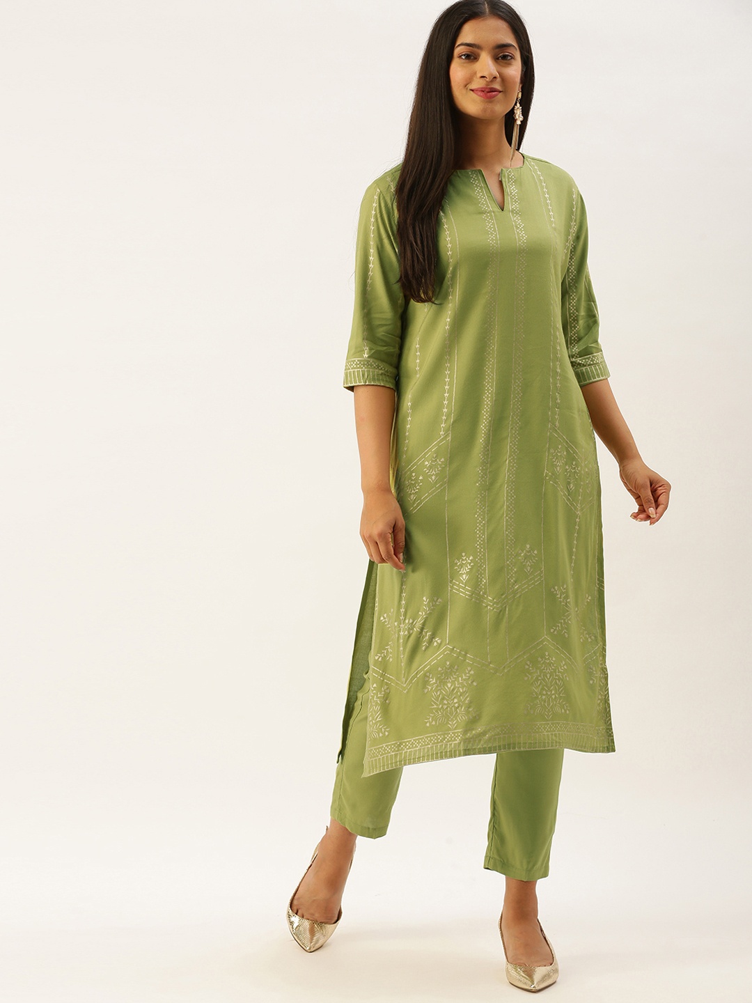 

Instafab Women Green & White Printed Kurta with Crop Trousers