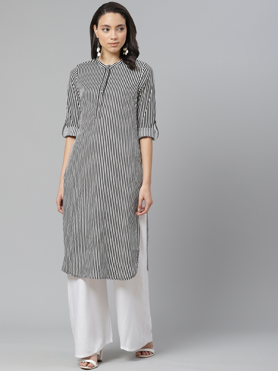 

W Women Black & White Striped Straight Kurta