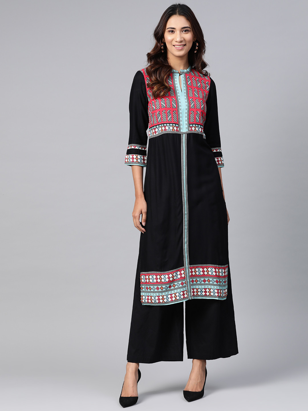 

W Women Black & Red Geometric Yoke Design Kurta