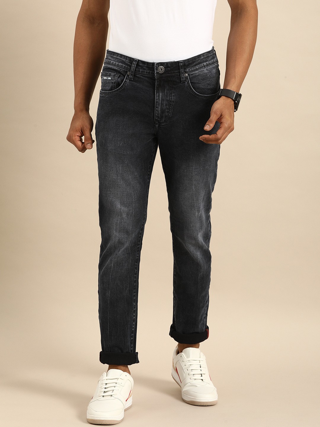 

Being Human Men Black Skinny Fit Mid-Rise Clean Look Stretchable Jeans