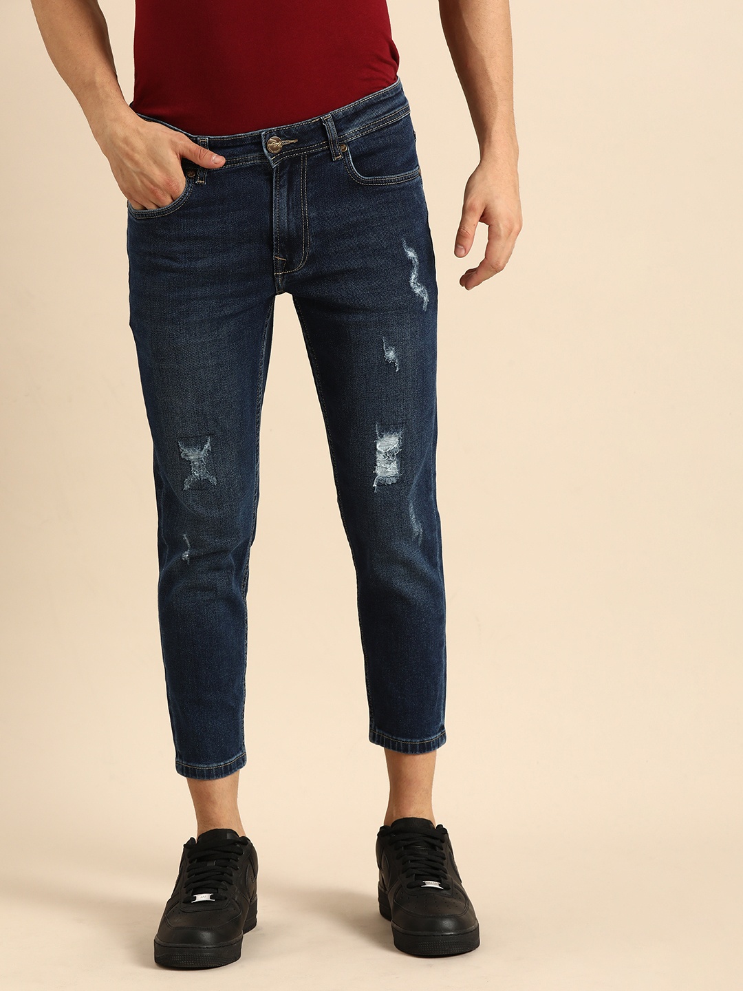 

Being Human Men Blue Skinny Fit Mildly Distressed Light Fade Stretchable Cropped Jeans