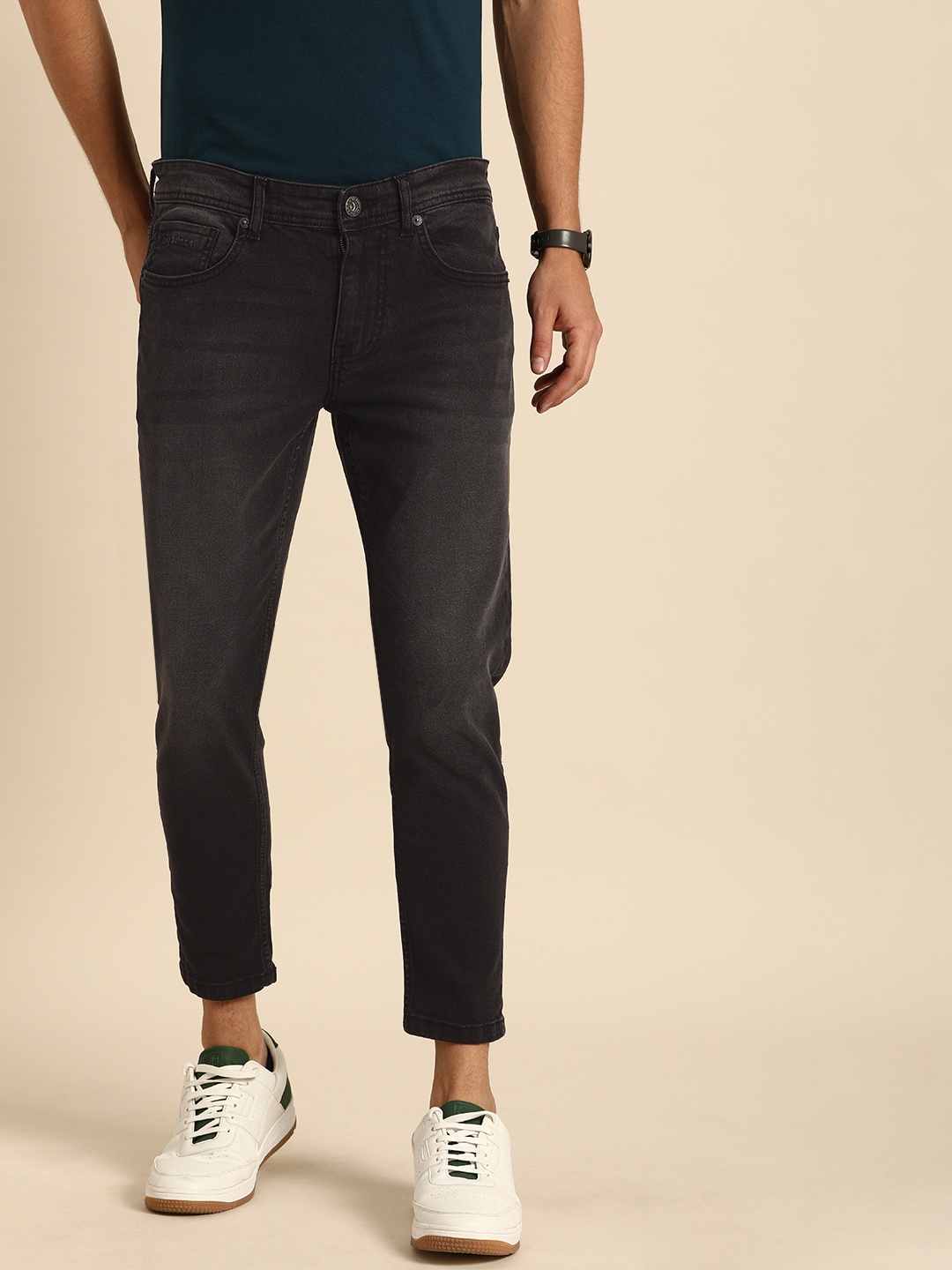 

Being Human Men Black Skinny Fit Mid-Rise Clean Look Cropped Jeans