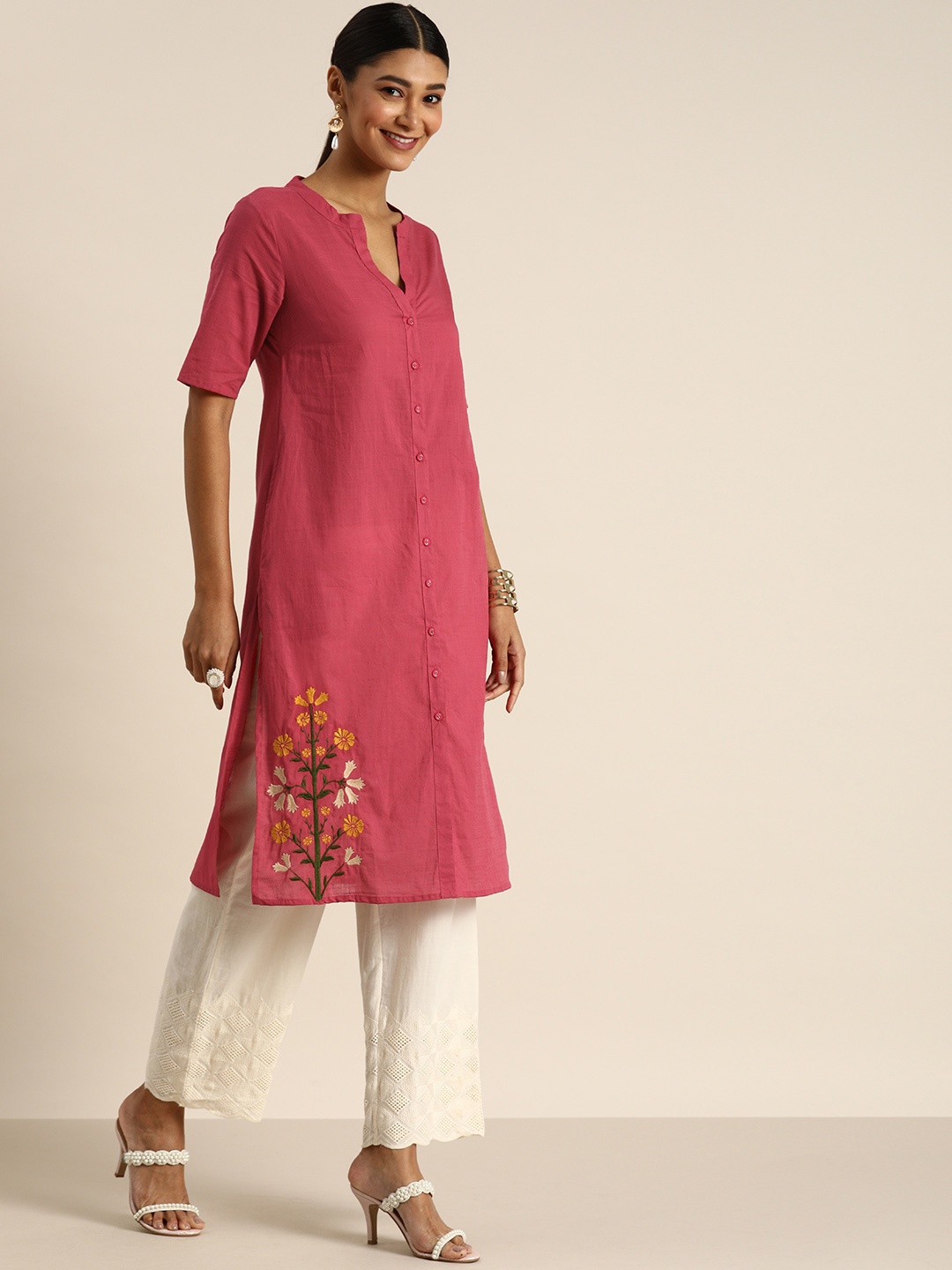 

all about you Women Magenta Thread Work Kurta