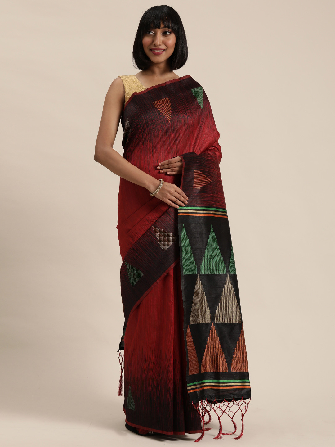 

Mitera Maroon & Black Geometric Printed Saree